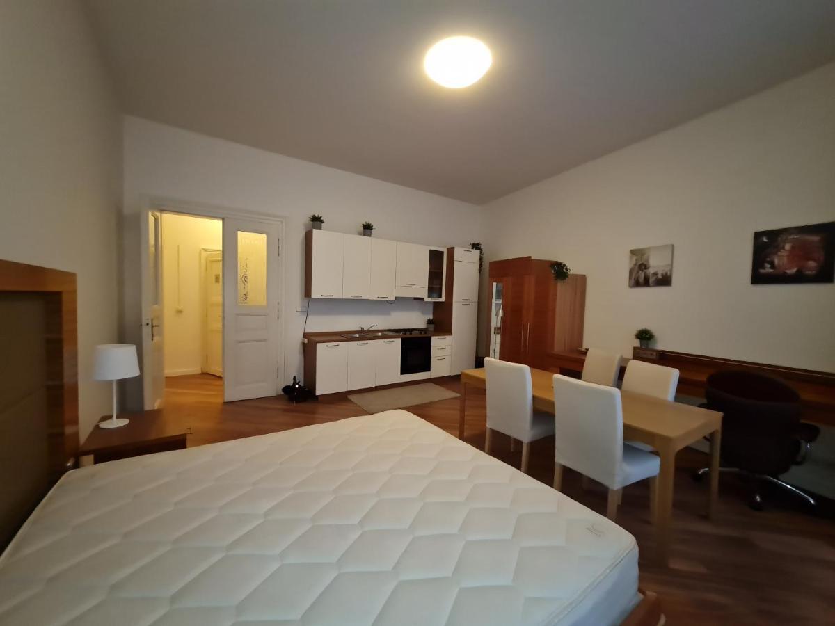 Astronomical Clock Apartments 프라하 외부 사진