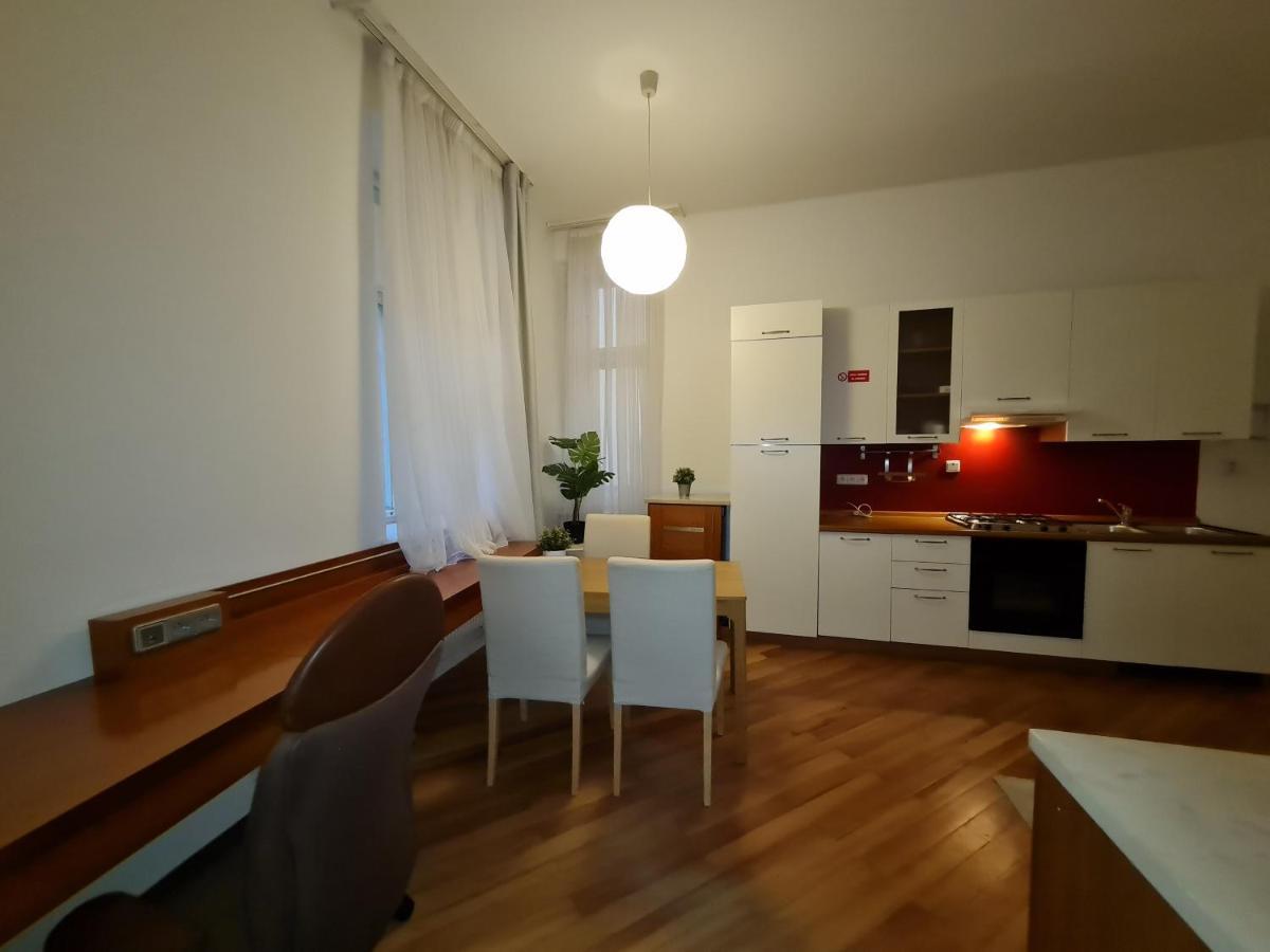Astronomical Clock Apartments 프라하 외부 사진